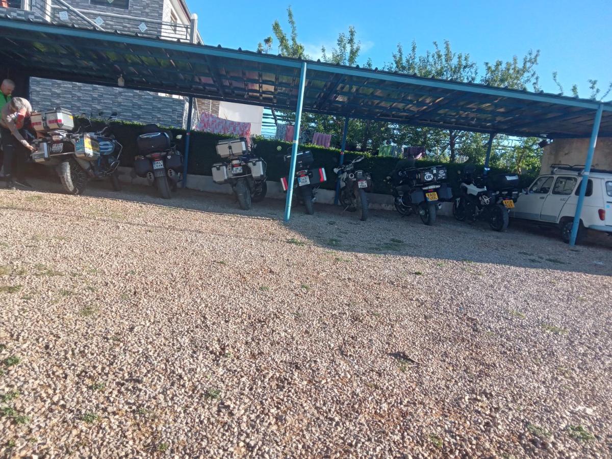 motel ain mersa Ifrane  Bagian luar foto